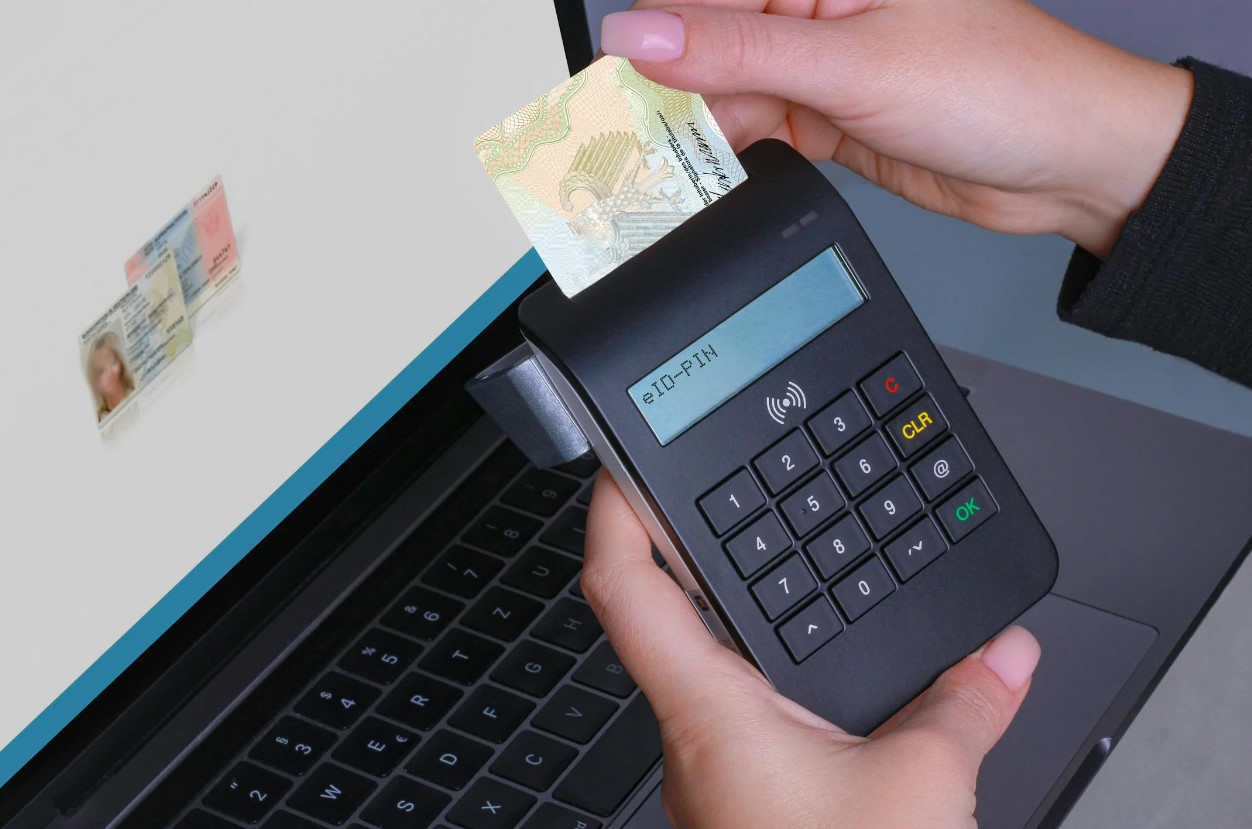 Top 10 Card Readers for Small Business in UK - Best Card Payment Machines